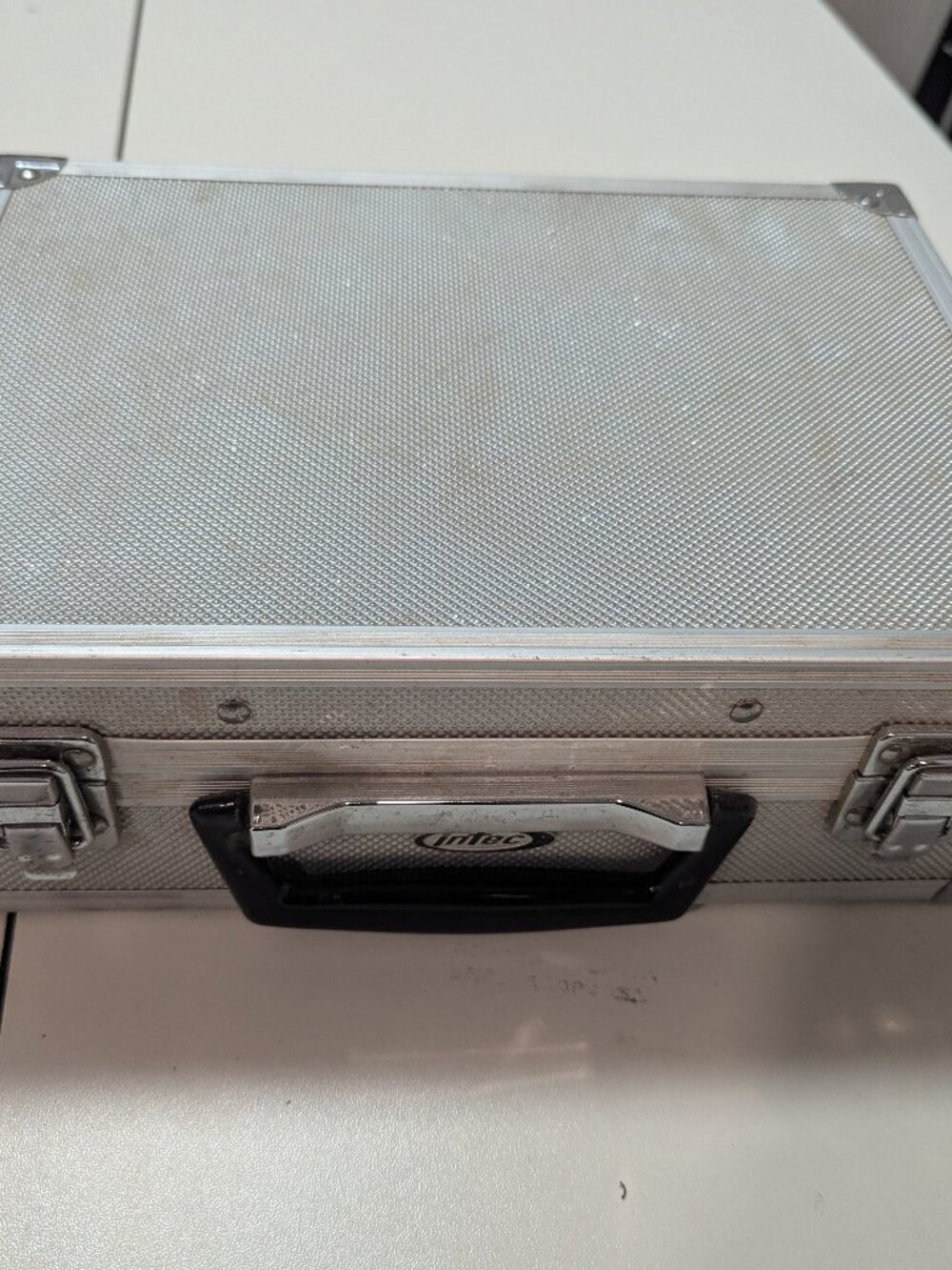 Intec Metal Silver & Black Gameboy Advance Organizer Case w/ Handle